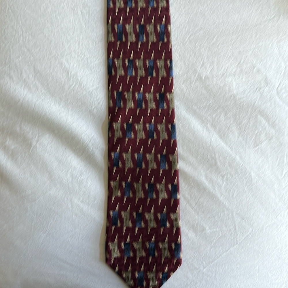 Maroon, olive and blue pattern XMI neck tie